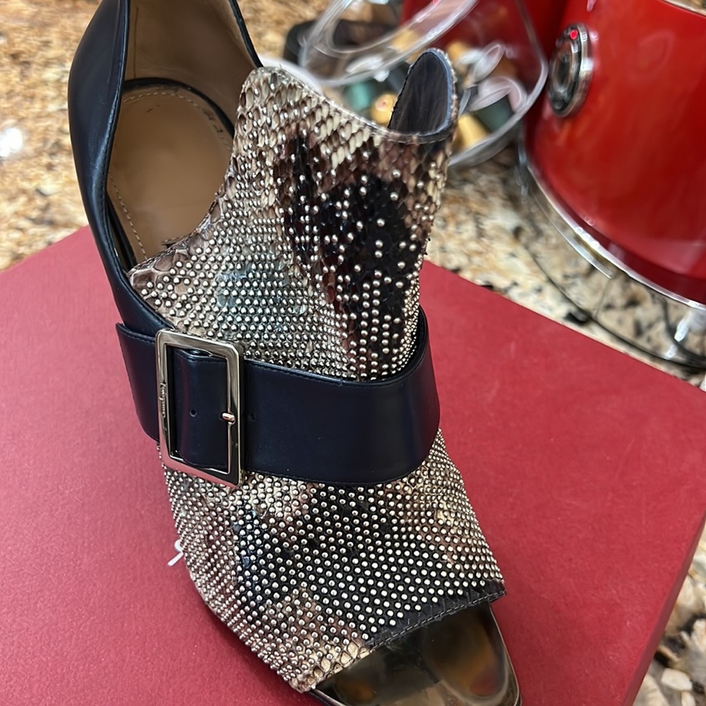 Salvatore Ferragamo Oxford Blue Python Shoes Heels . Size 10 .Chanel Dust bag
